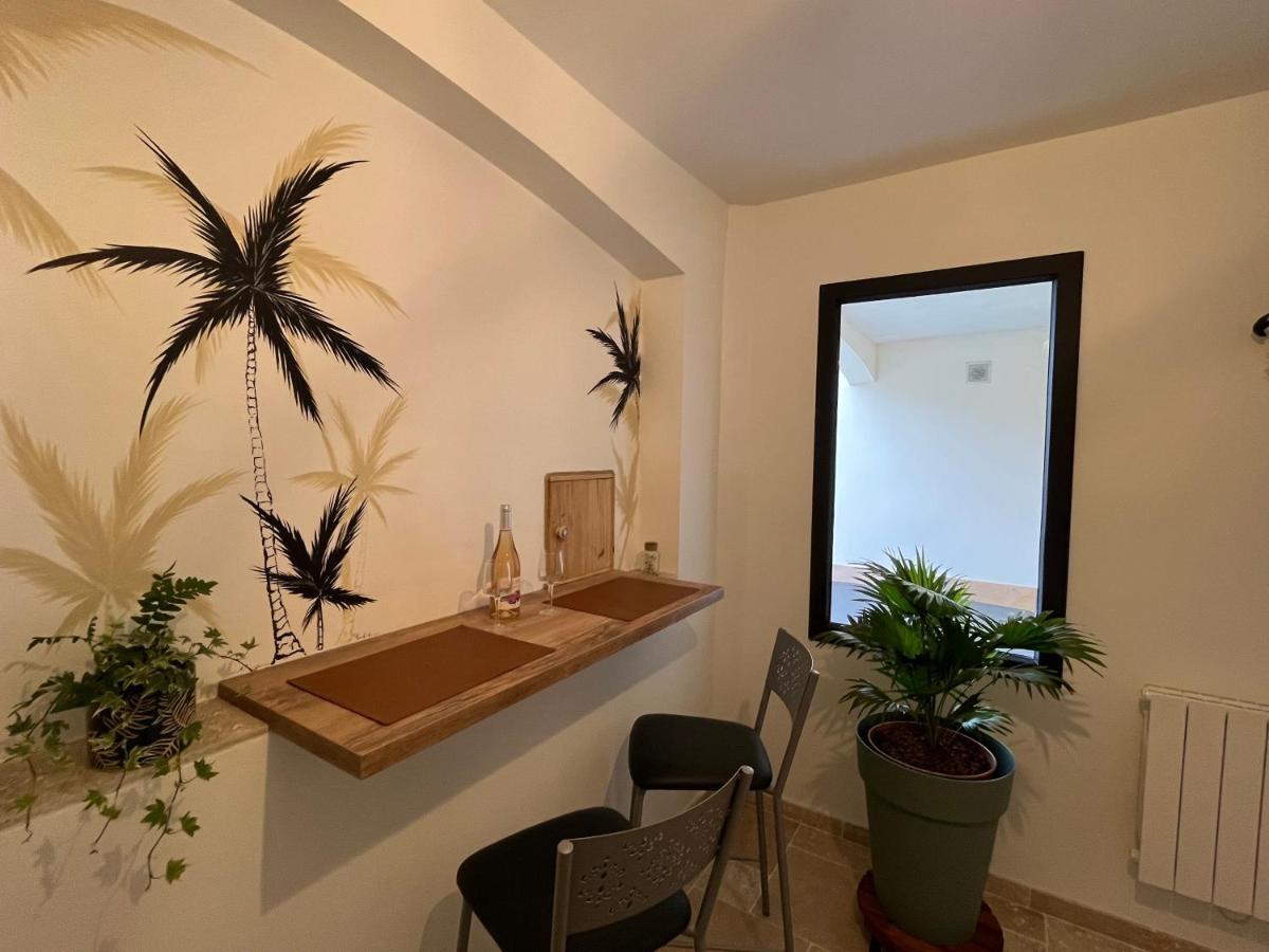 Chambre Au Calme Avec Spa Privatif Gratuit Sud Aveyron Les Palmiers Des Causses 塔恩河畔圣罗姆 外观 照片